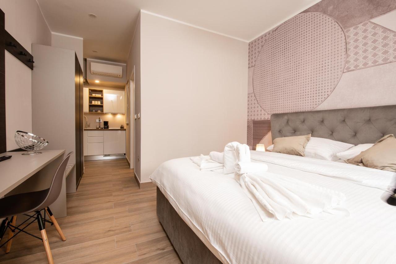 Deluxe Apartments & Rooms Revis ริเยกา ภายนอก รูปภาพ