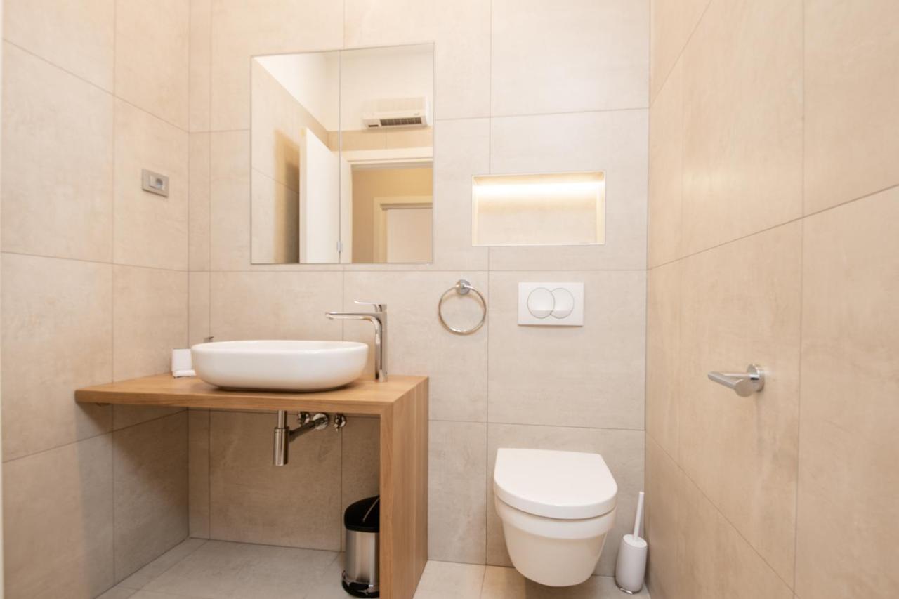 Deluxe Apartments & Rooms Revis ริเยกา ภายนอก รูปภาพ