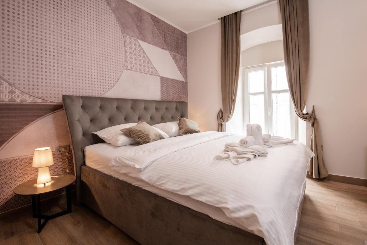 Deluxe Apartments & Rooms Revis ริเยกา ภายนอก รูปภาพ
