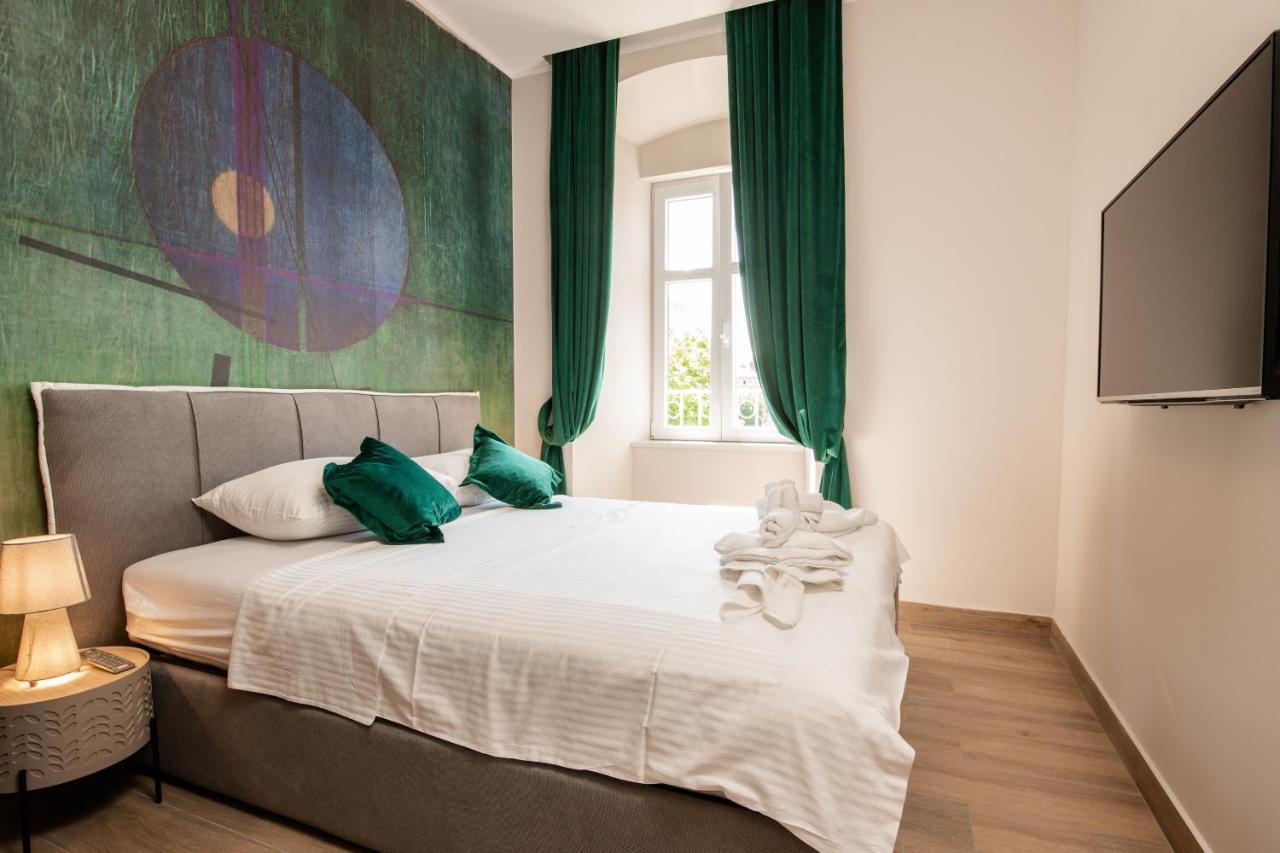 Deluxe Apartments & Rooms Revis ริเยกา ภายนอก รูปภาพ